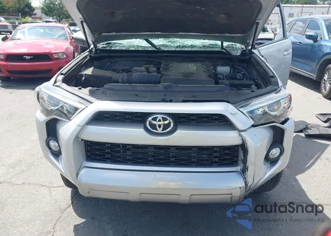 2019 Toyota 4Runner Trd Off Road z USA, uszkodzony, nr VIN JTEBU5JR4K5681627